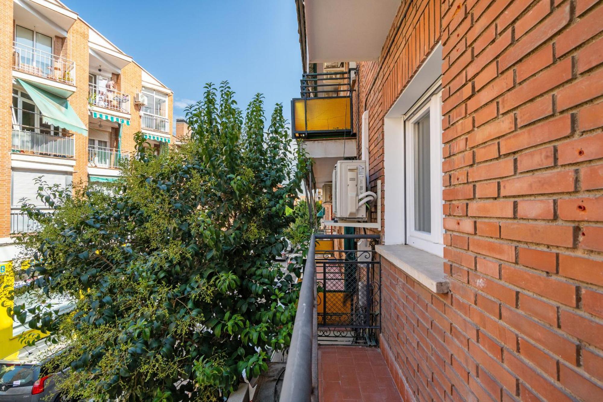 Madriver Apartamentos Reformados Con Parking Gratuito Exterior foto